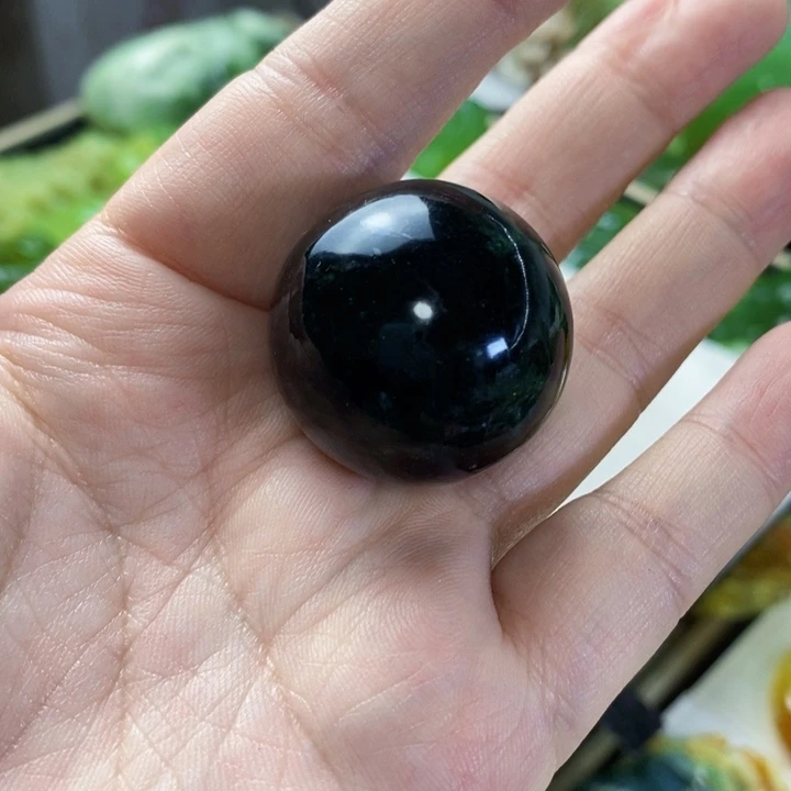 未镶嵌岫玉颈饰魔