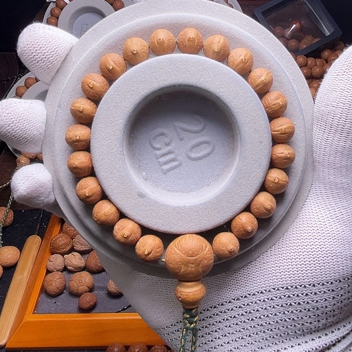 手串凤眼菩提9.7-10mm实心粉红玉化皮