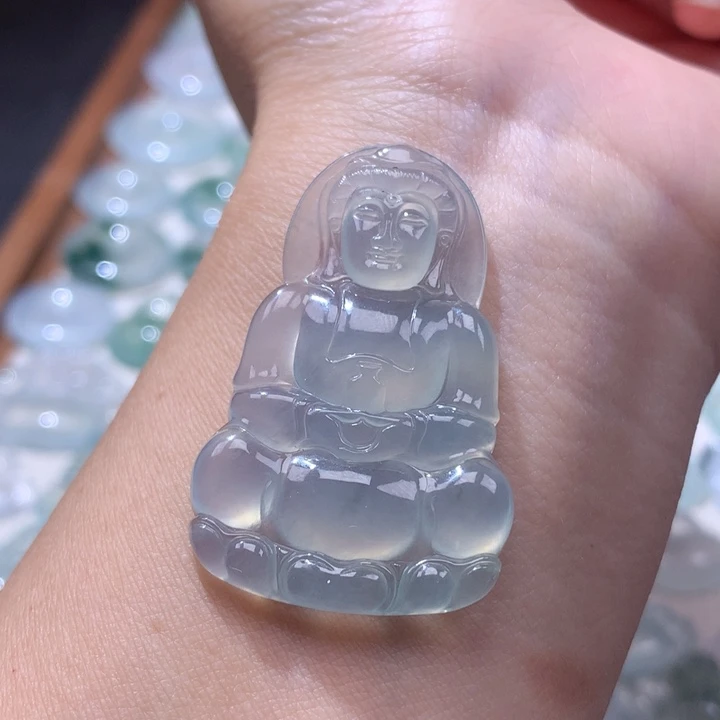 颈饰未镶嵌翡翠冰种正装观音