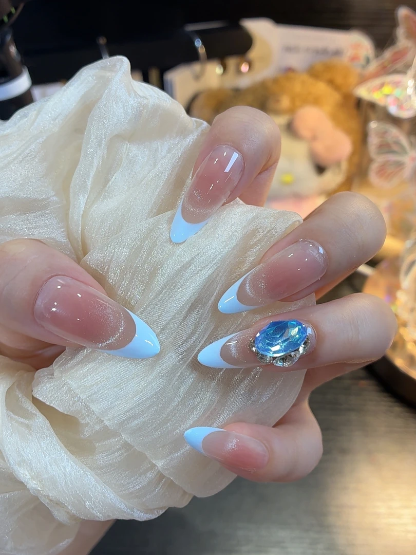 奶岚指尖（12片）-东洲钻-设计款-春夏显自手工美甲贴片高级感