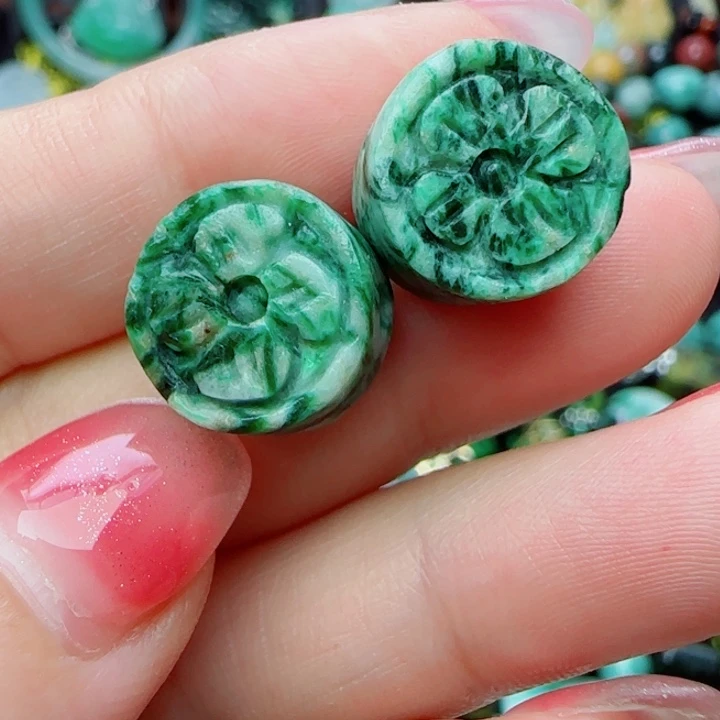 翡翠未镶嵌颈饰天然A货31