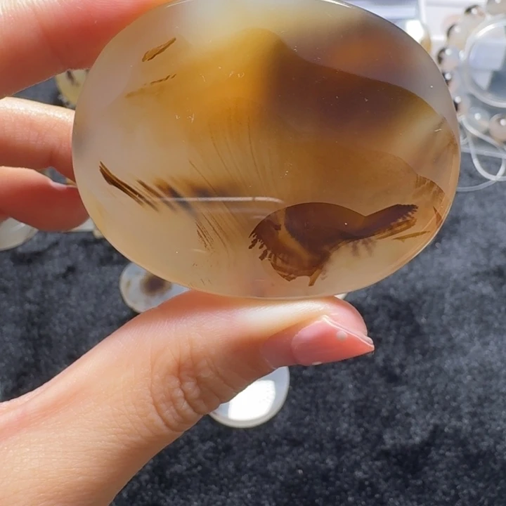 玛瑙/玉髓未镶嵌珠宝奇石