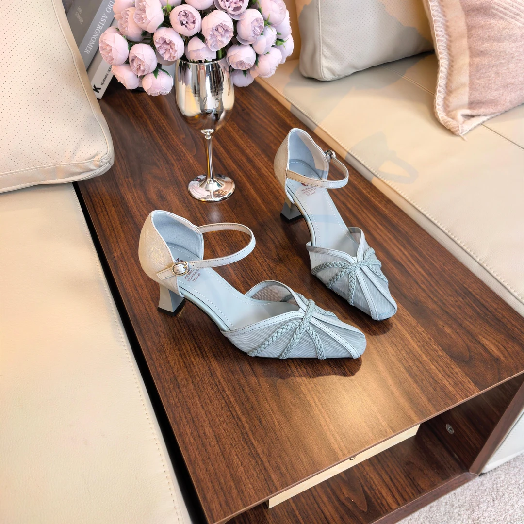 范戈希牛皮跟高6CM方头凉鞋女时尚仙女风夏粗跟尖头浅口买1赠3