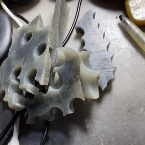 未镶嵌和田玉（糖玉）挂件