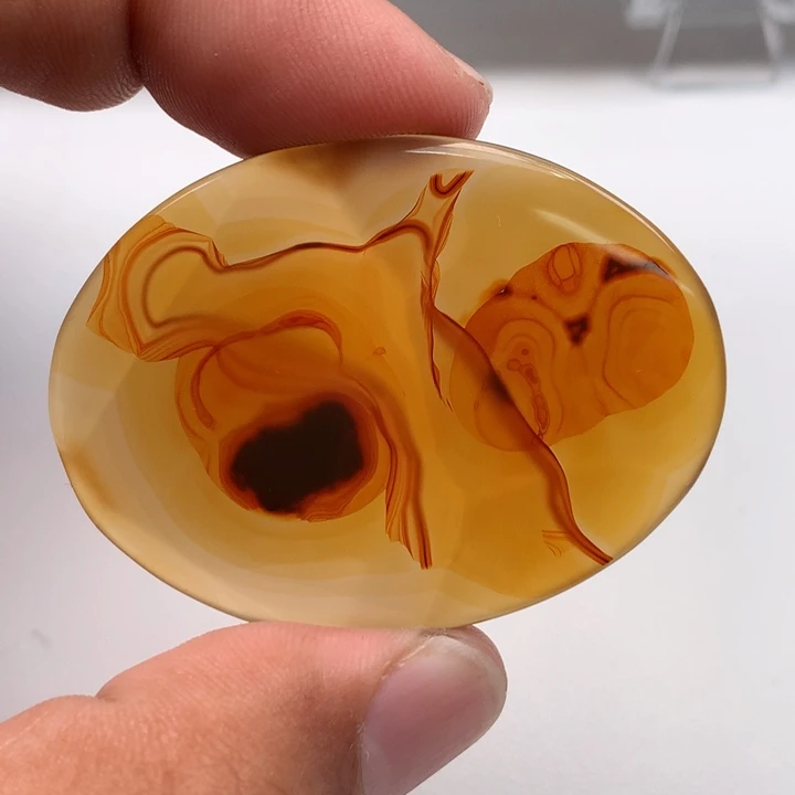 玛瑙/玉髓颈饰未镶嵌兰**士