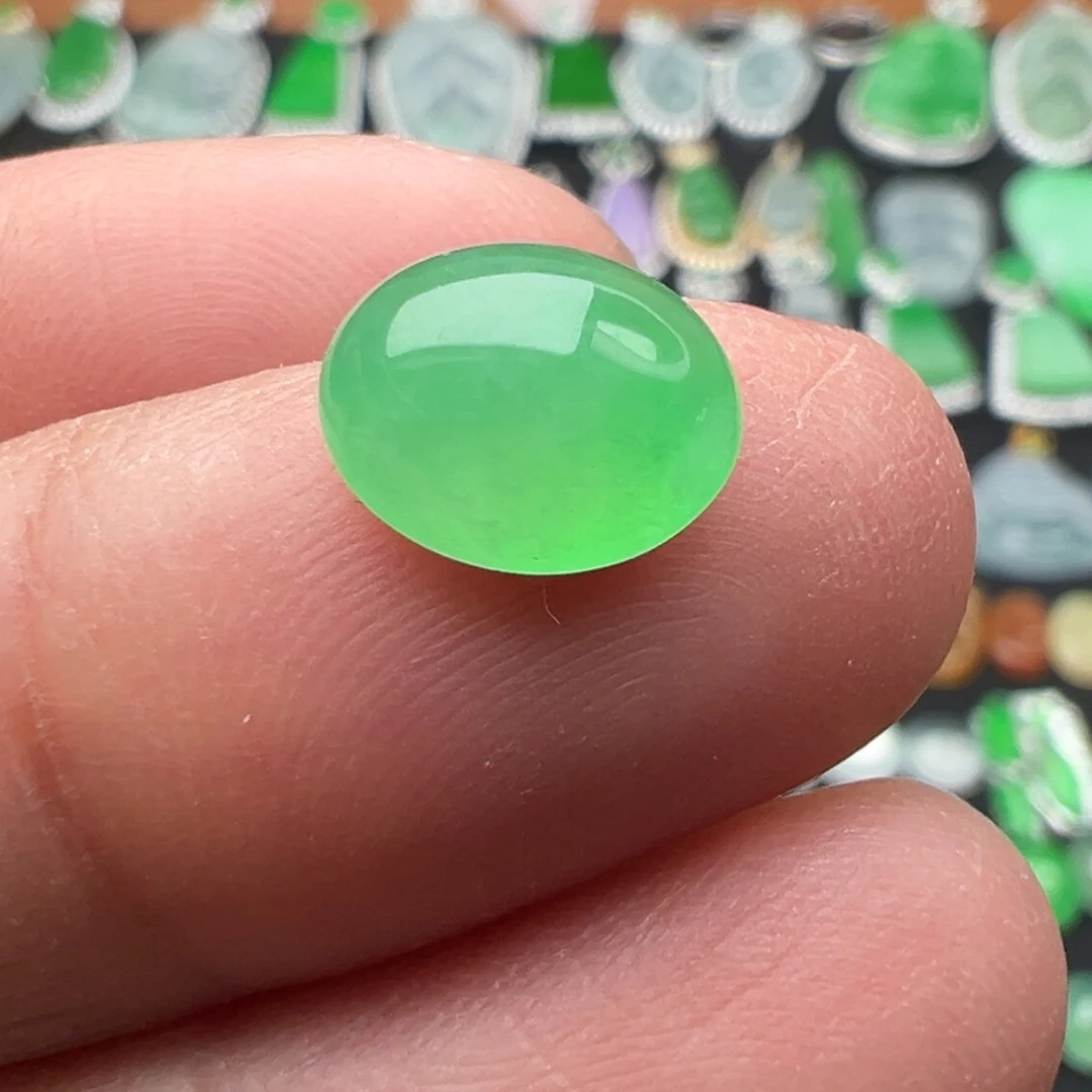 翡翠颈饰未镶嵌蛋9.4