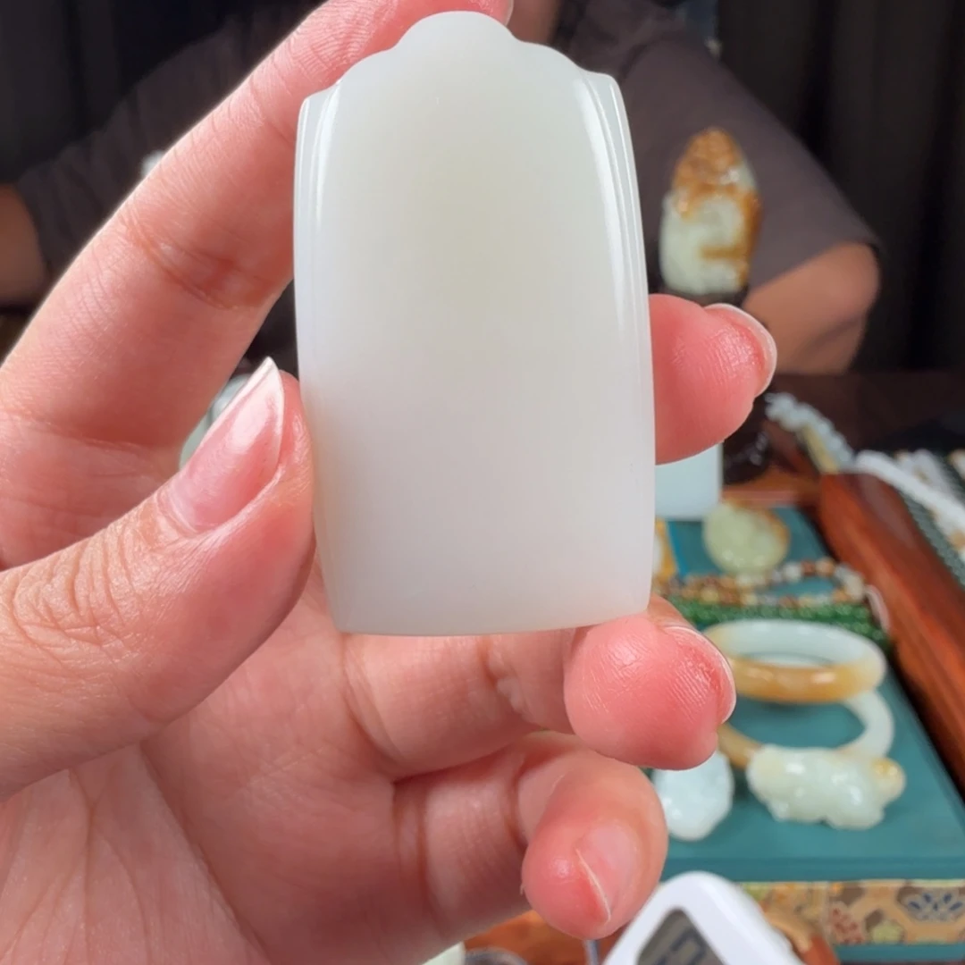 人***暮颈饰未镶嵌和田玉