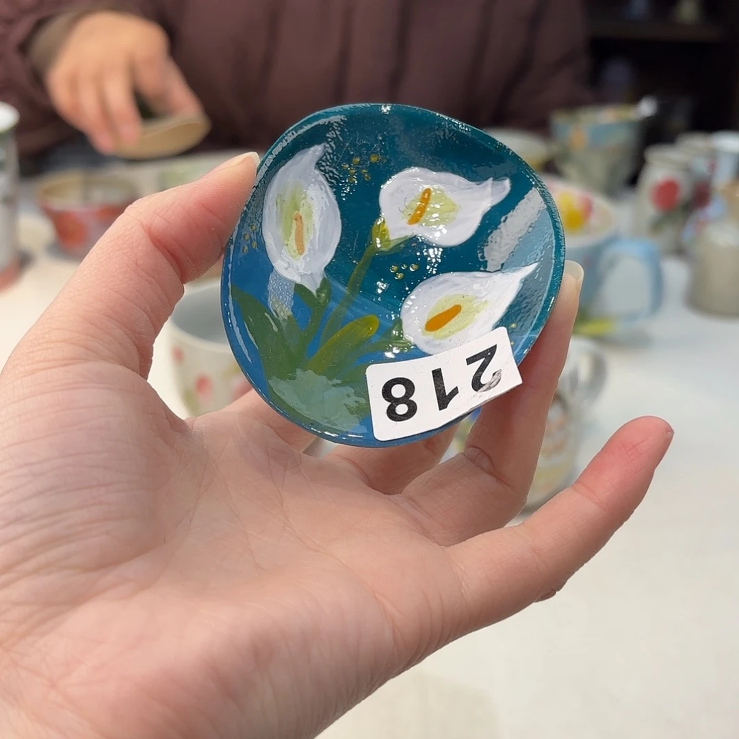 瓷片兔兔好可爱呀