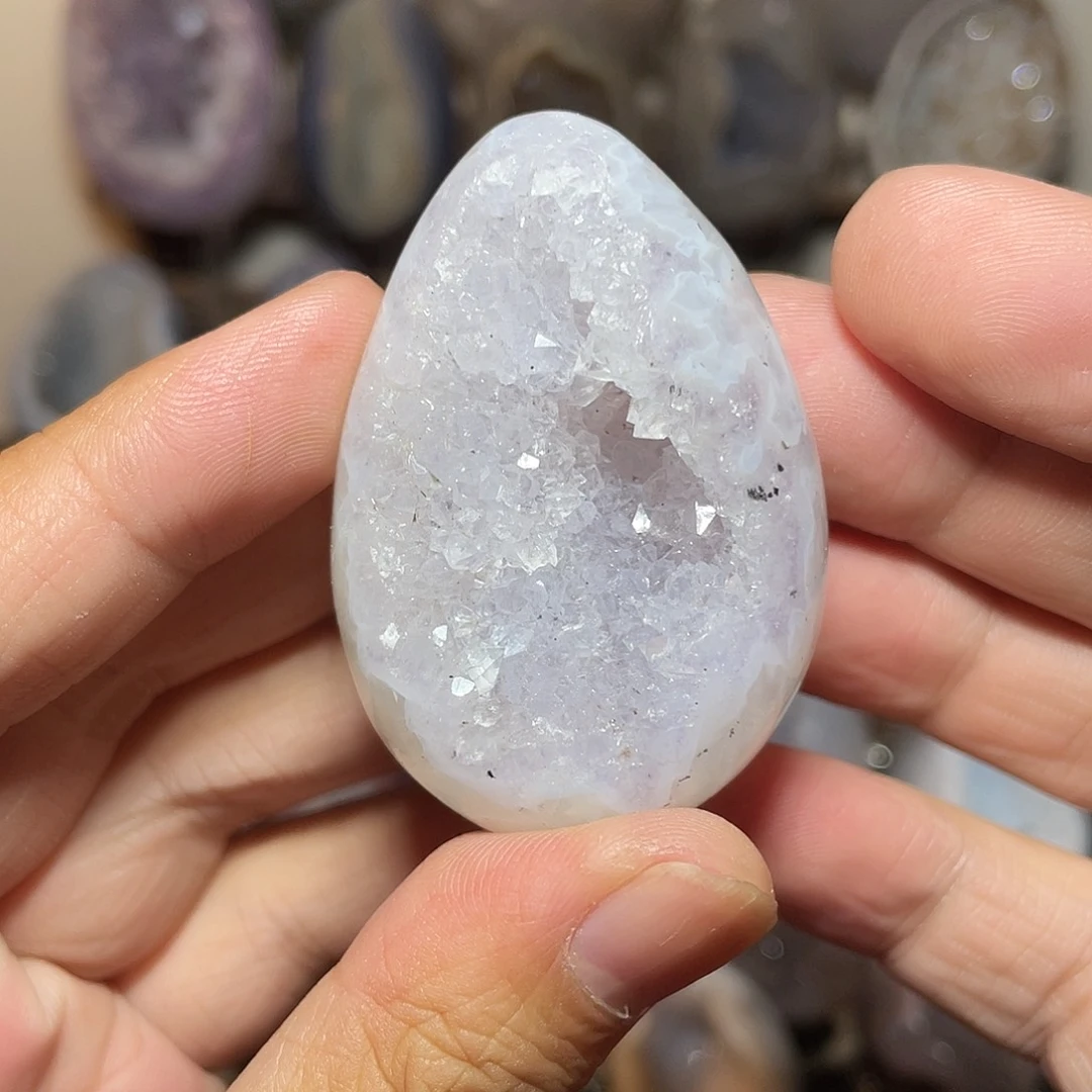 未镶嵌水晶大型摆件（非配饰）