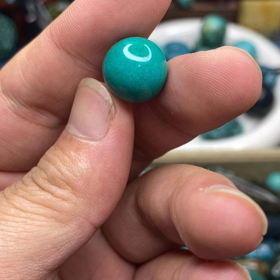 无非金属特色圆珠一枚