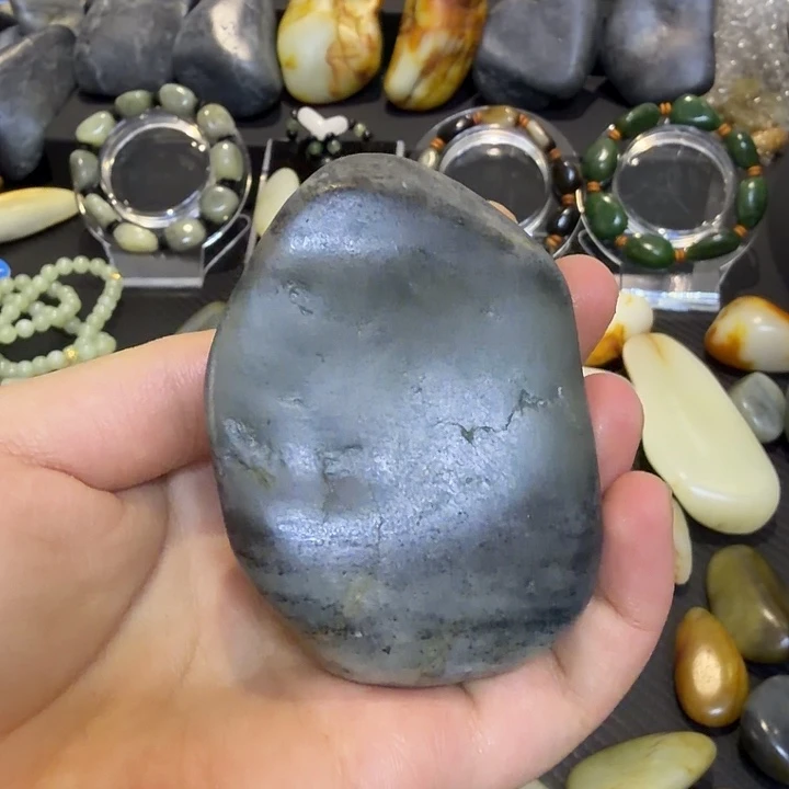 钟***富和田玉未镶嵌挂件