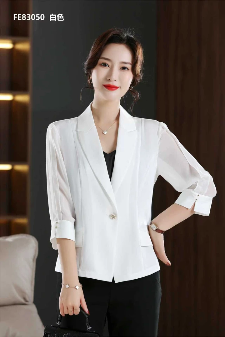 衬衫洋气常规款显瘦女装小衫圆领V领春季套头压褶