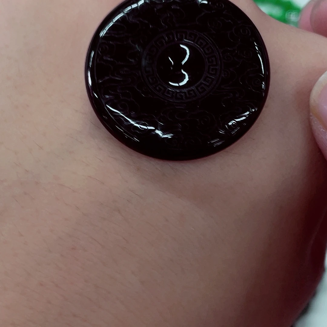 翡翠未镶嵌颈饰先鉴后发一物一证