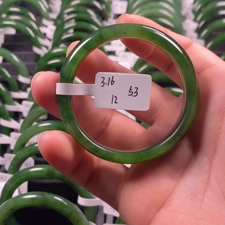 和田玉（碧玉）手镯未镶嵌53