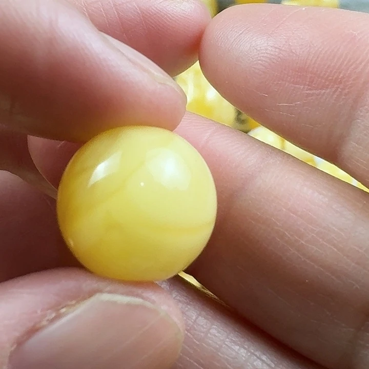 蜜蜡未镶嵌裸石36杂