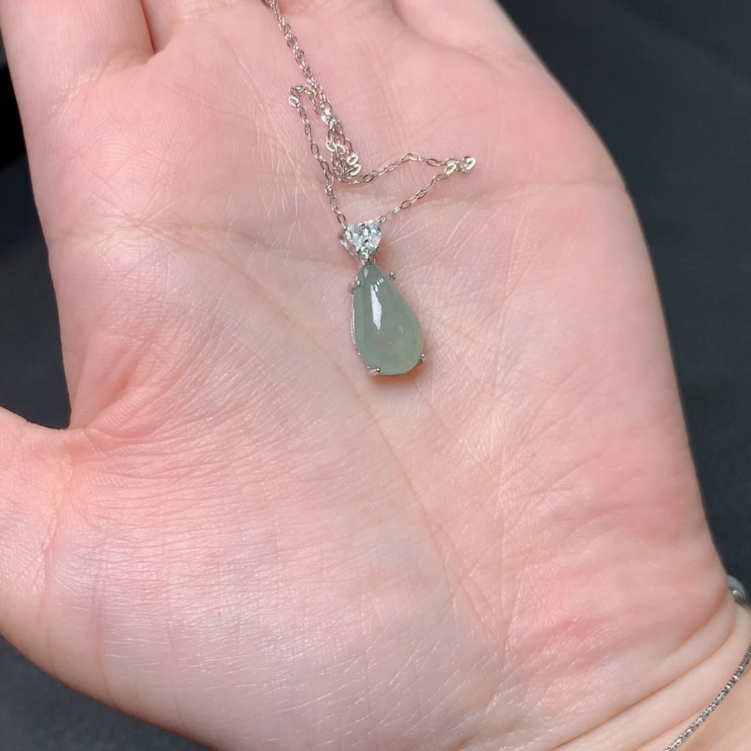 翡翠戒指未镶嵌翡翠