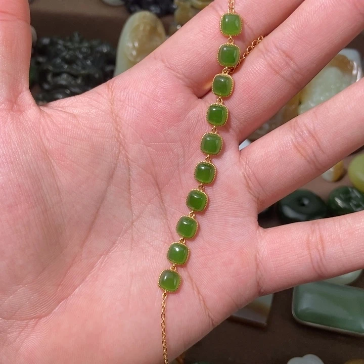 银S925镶嵌和田玉把件