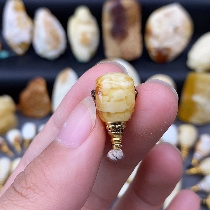 琥珀未镶嵌裸石10三通c270