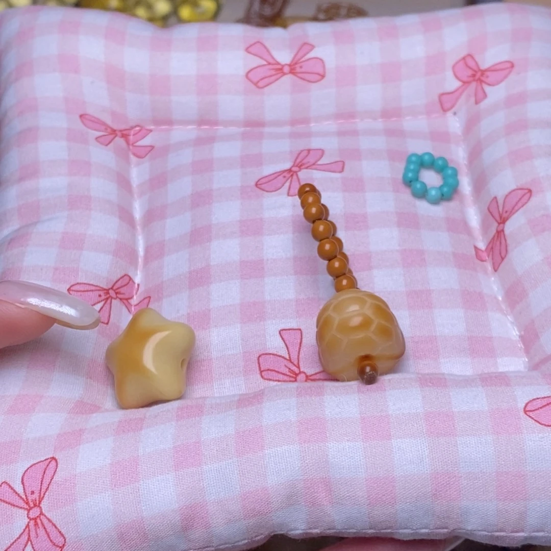 小***)猴头核桃吊坠星星小富甲棕卡小绿卡