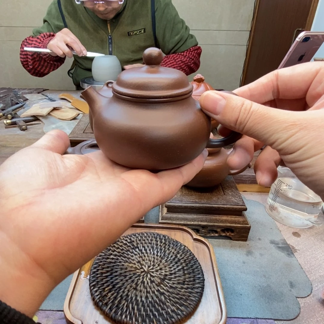 茶壶紫砂容天壶（原矿底槽青180cv）