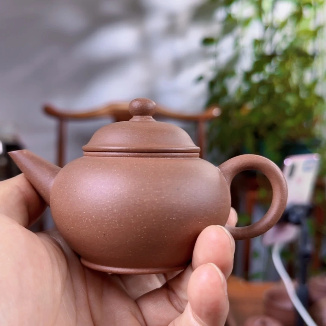 茶壶紫砂130 cc宝山段泥