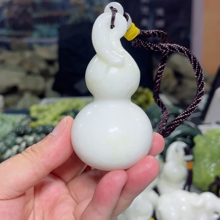 蛇纹石玉手把件多样性发货未镶嵌