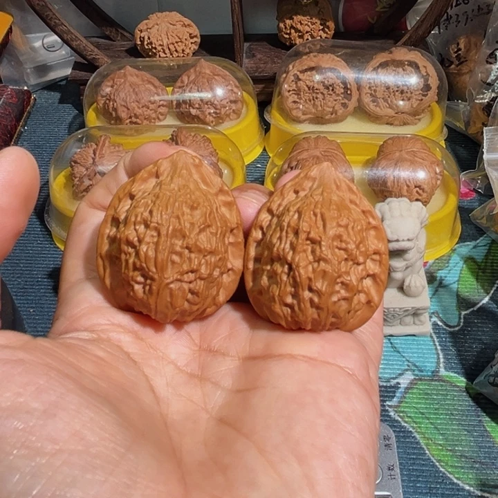 涤***桭把件文玩核桃鸡心