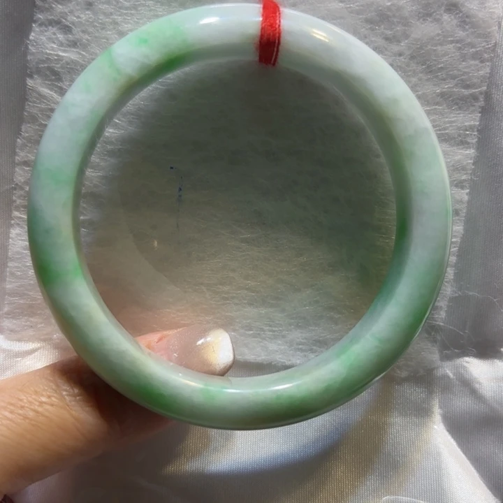 翡翠未镶嵌手镯缅甸天然