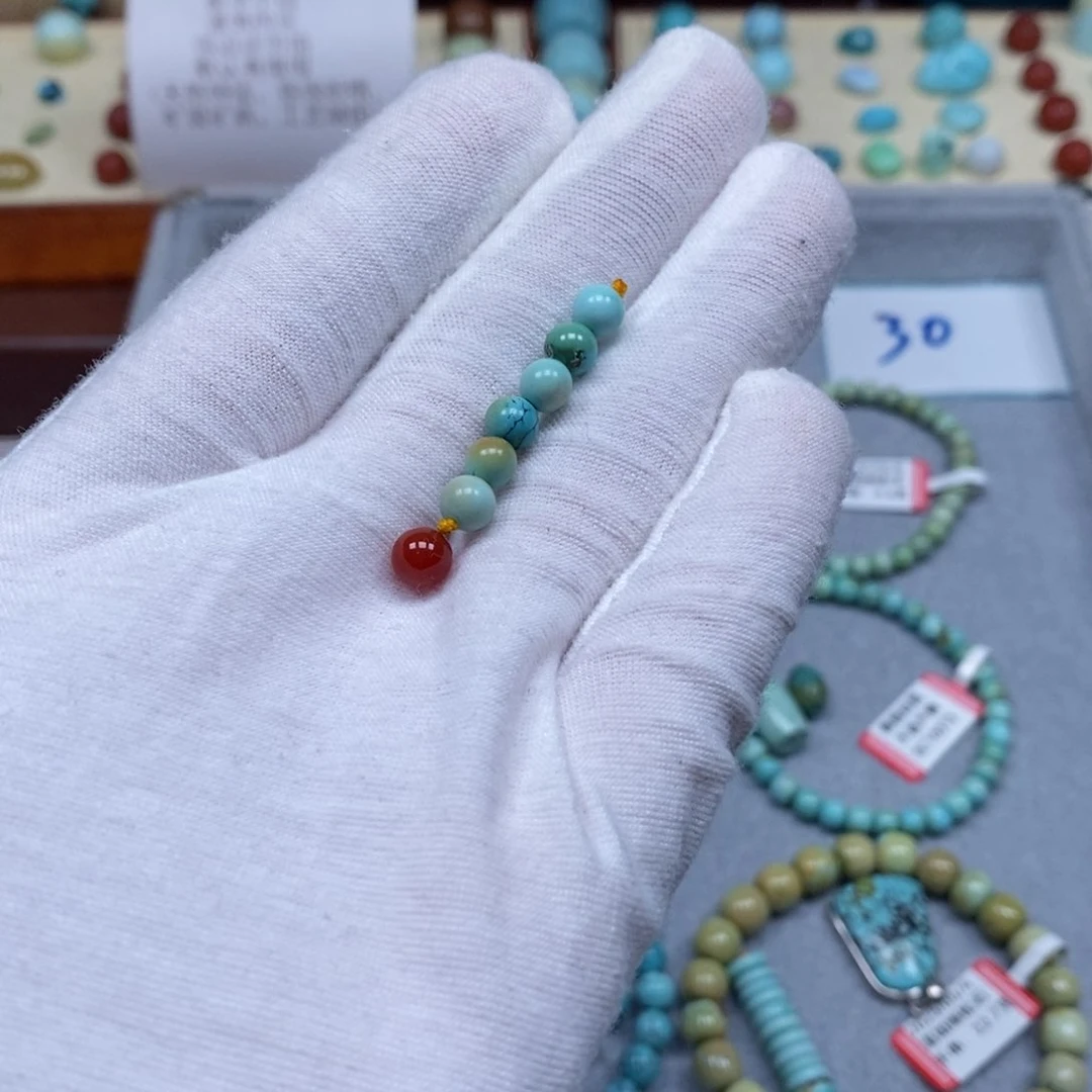 南红玛瑙配饰未镶嵌