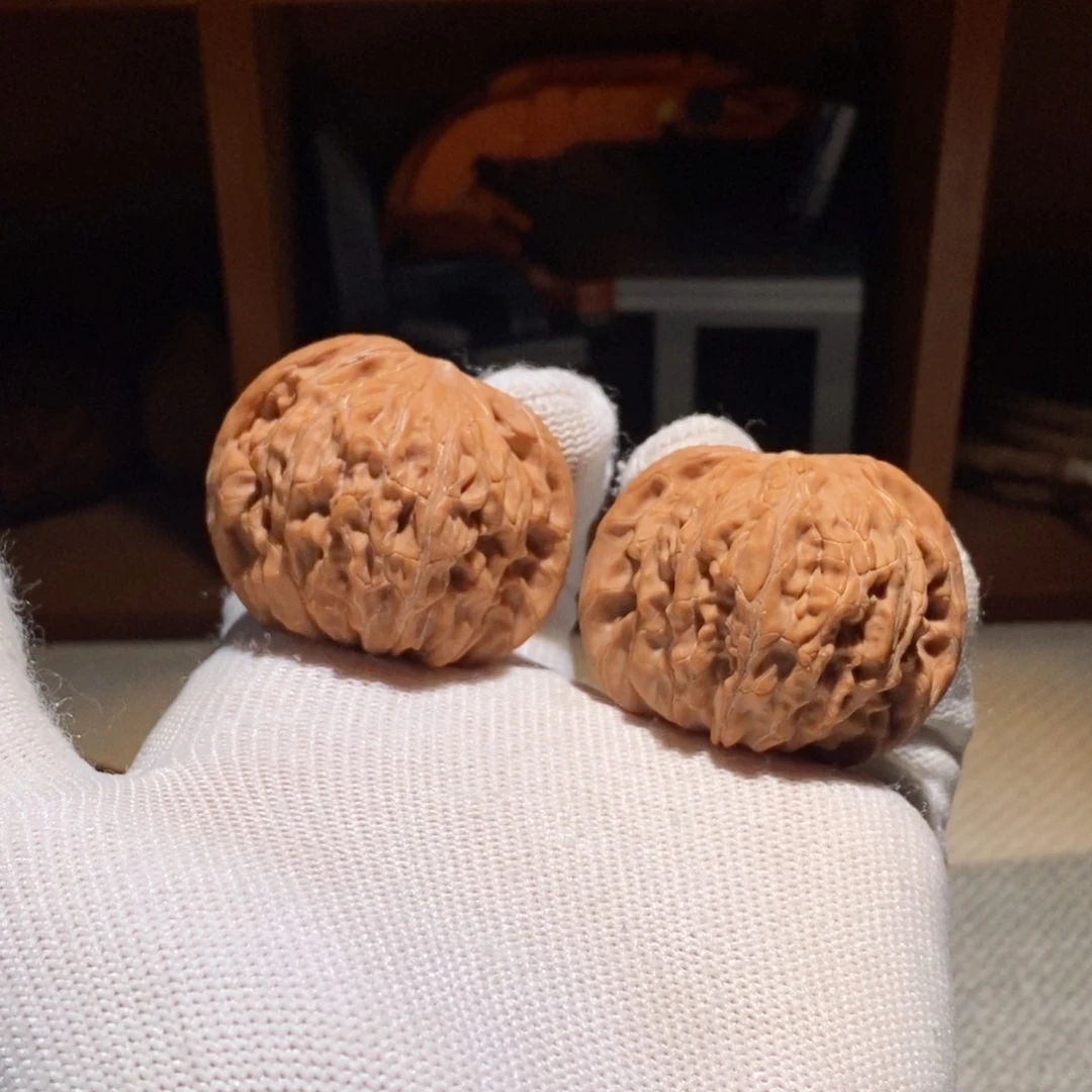 桃核把件磨盘对歪Mp111