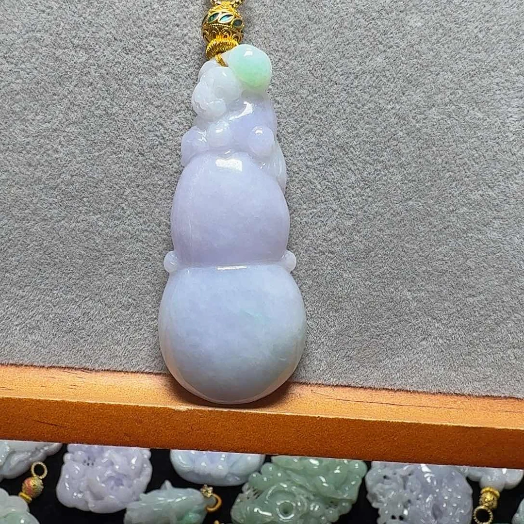 吊坠(赠链)未镶嵌翡翠