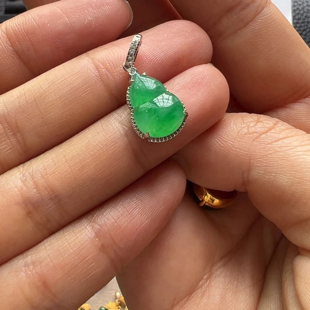翡翠颈饰18K金镶嵌然*