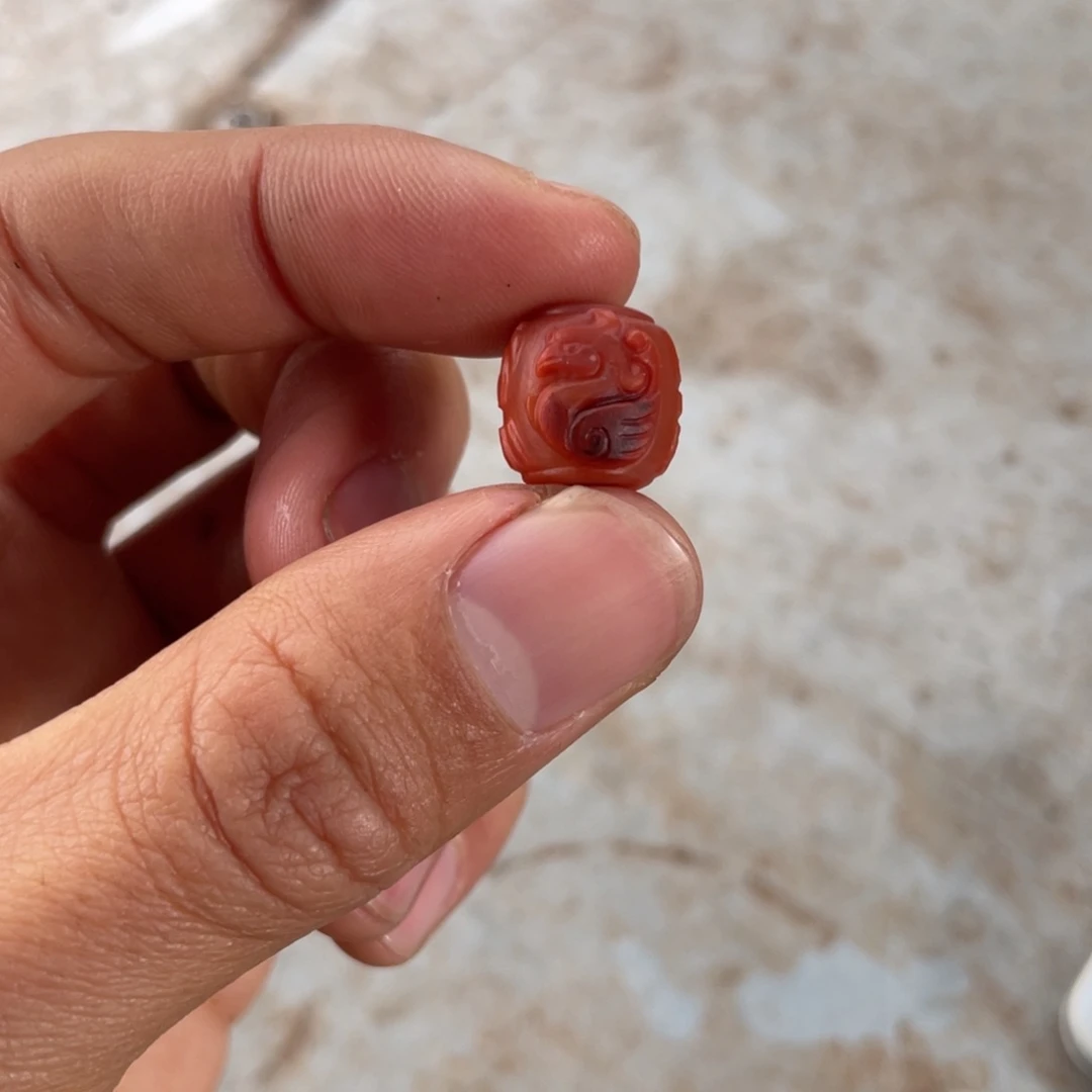南红玛瑙挂件未镶嵌