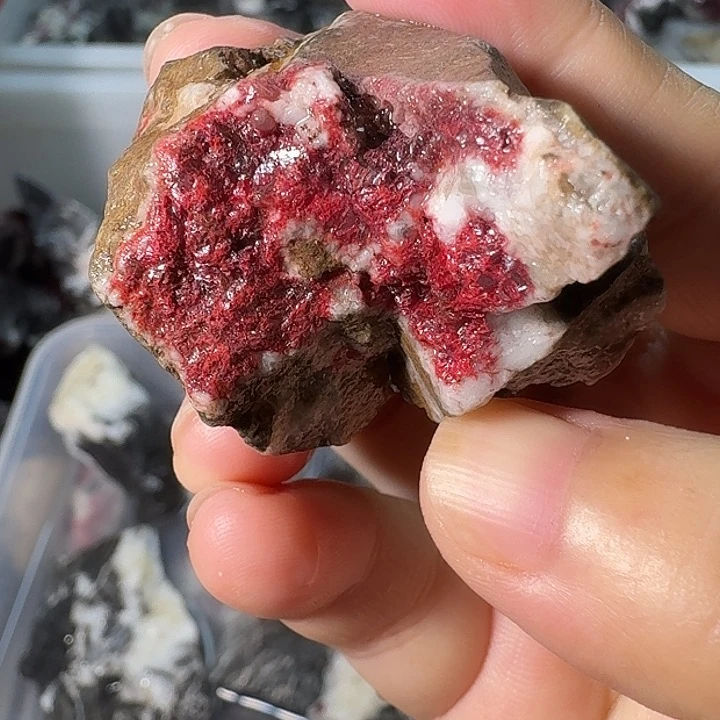 风***天然辰砂60克天然朱砂原石