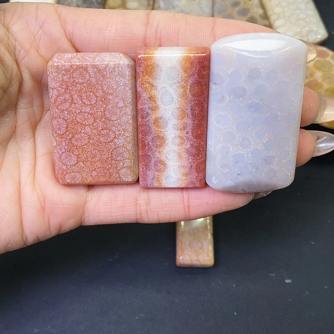 硅化玉颈饰合金吾**子