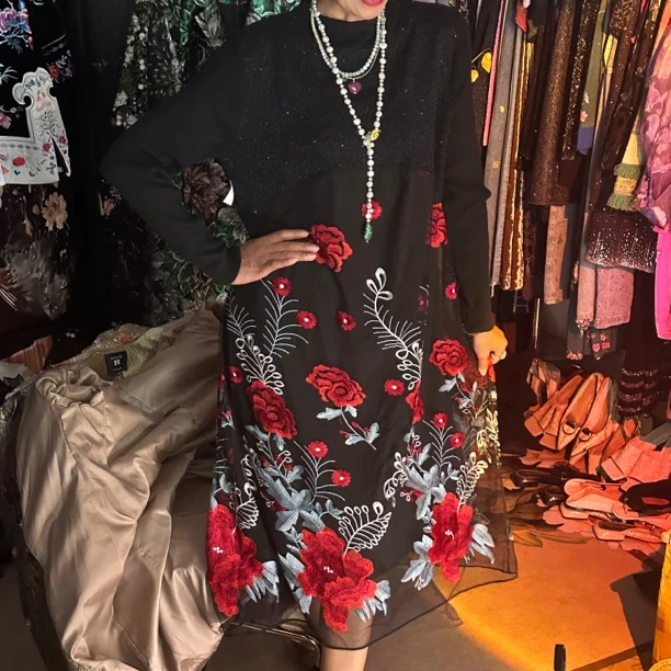 【高货清舱No退换】凤凰花刺绣对称连衣裙