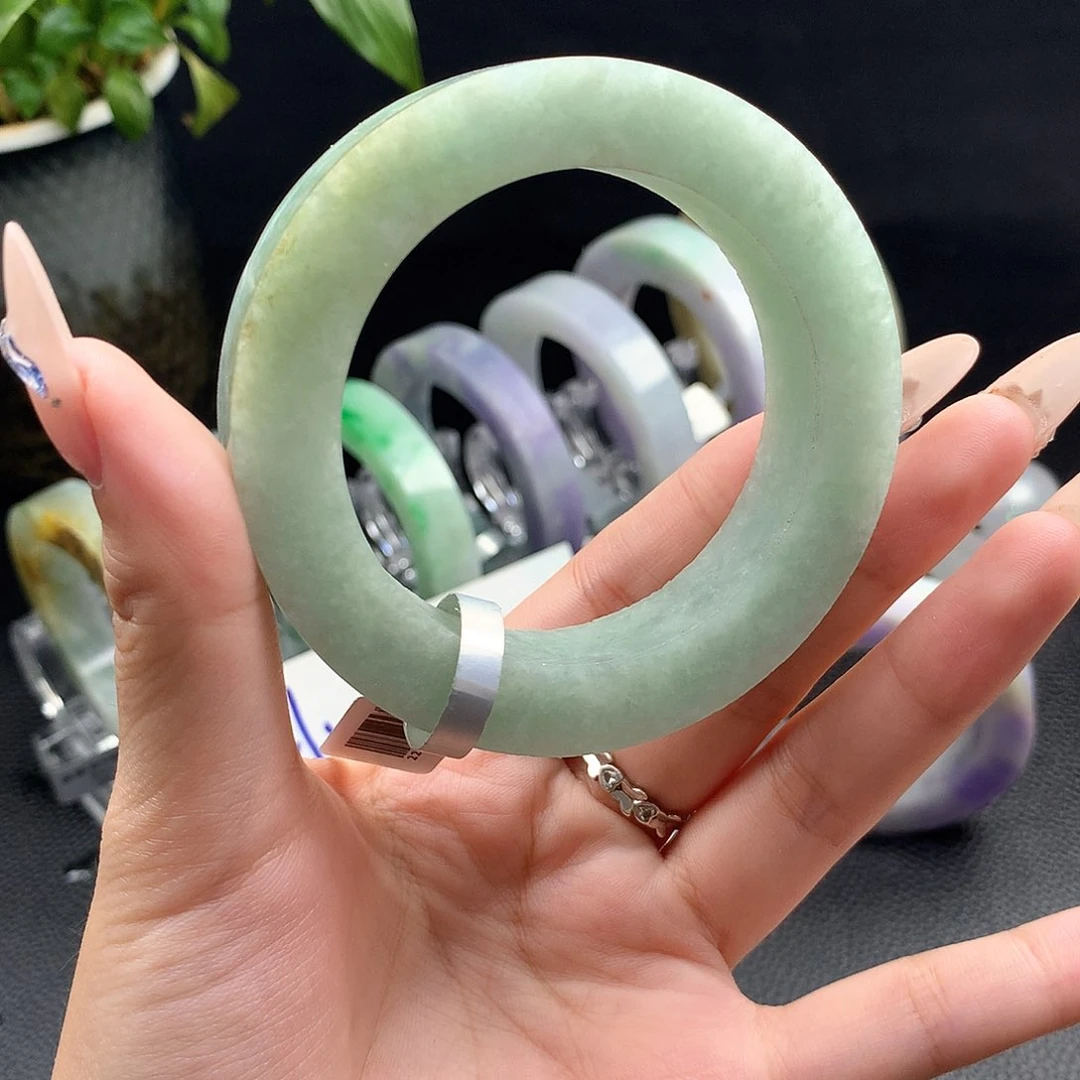 未镶嵌手镯翡翠天然翡翠