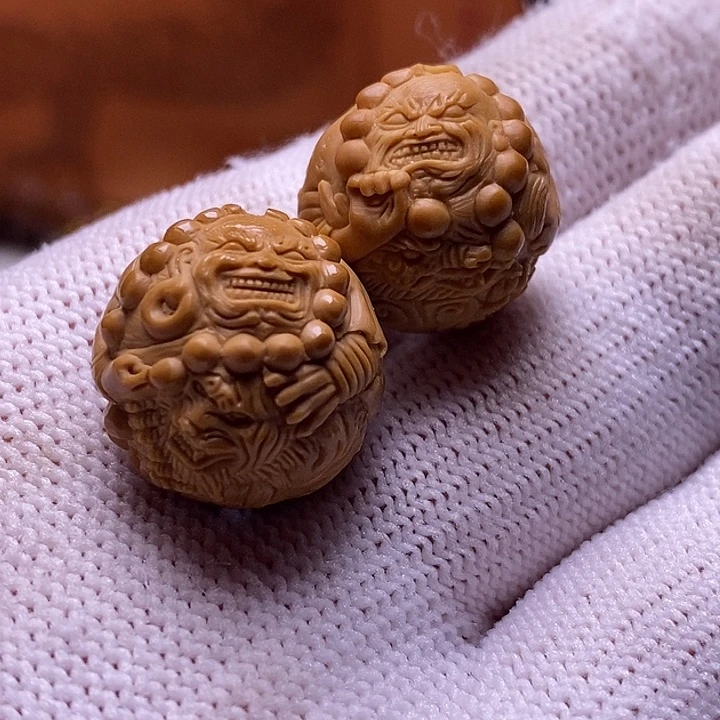 吊坠猴头核桃降龙伏虎