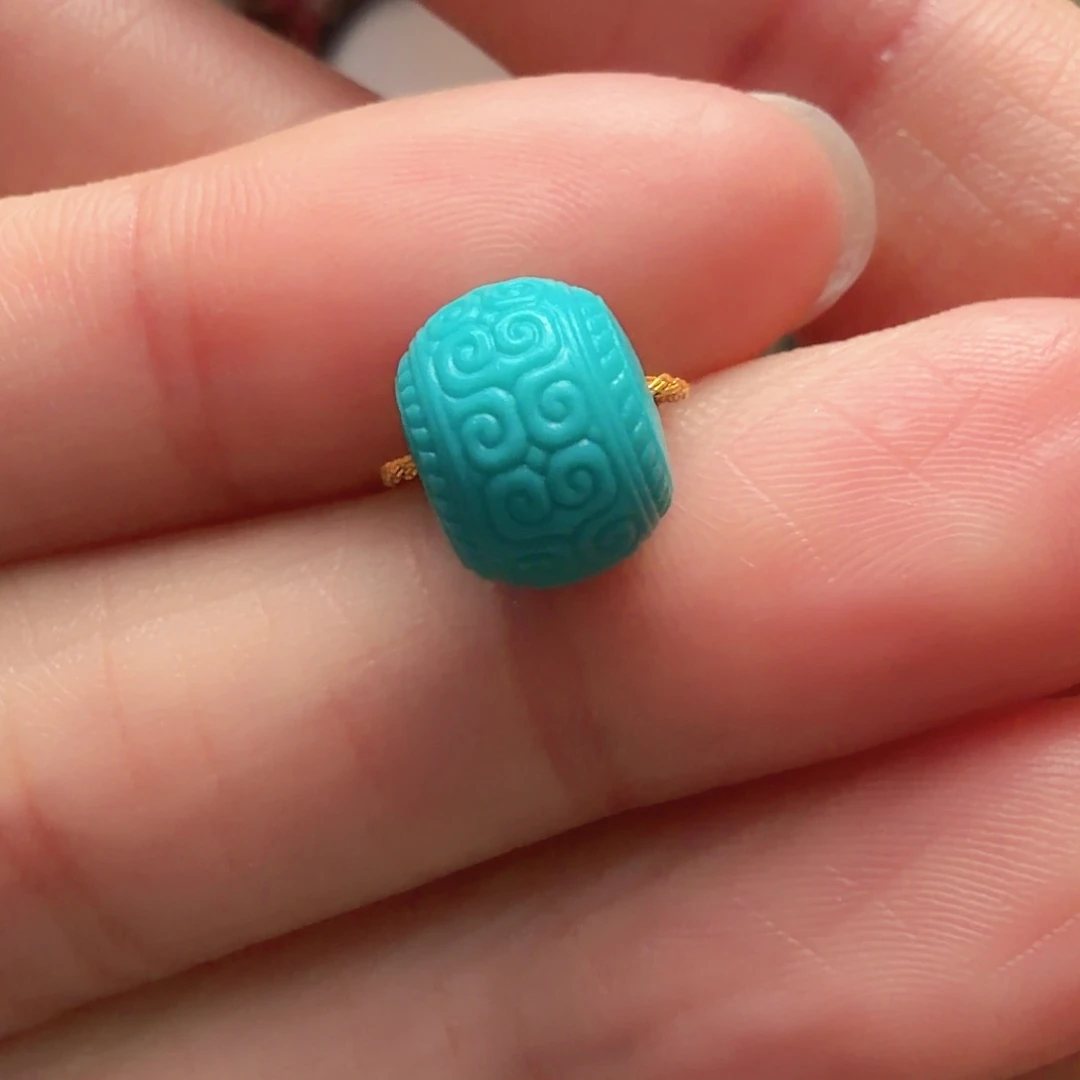 绿松石未镶嵌颈饰