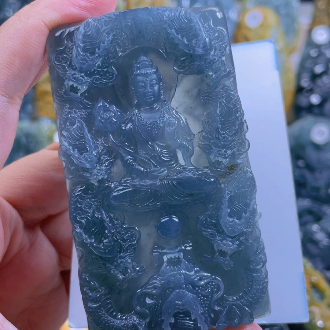 诗***.翡翠未镶嵌颈饰翡翠