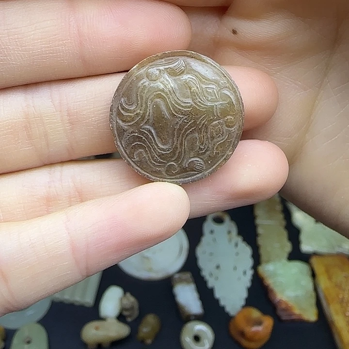 和田玉（糖玉）未镶嵌颈饰