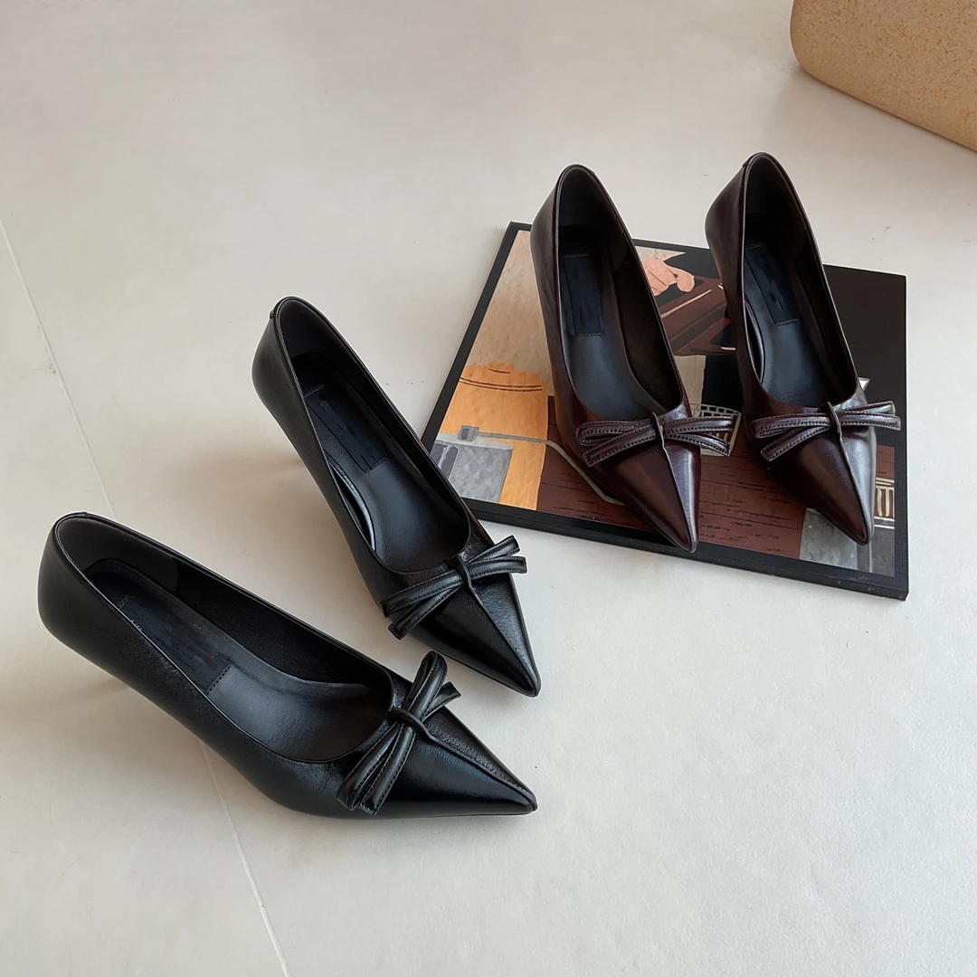 2025秋季新款油蜡牛皮尖头高跟单鞋百搭蝴蝶结浅口高跟鞋