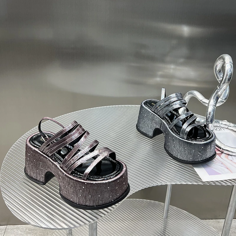 厚底凉鞋女2025年夏季新款显瘦时尚欧美风增高复古松糕鞋M4634-1