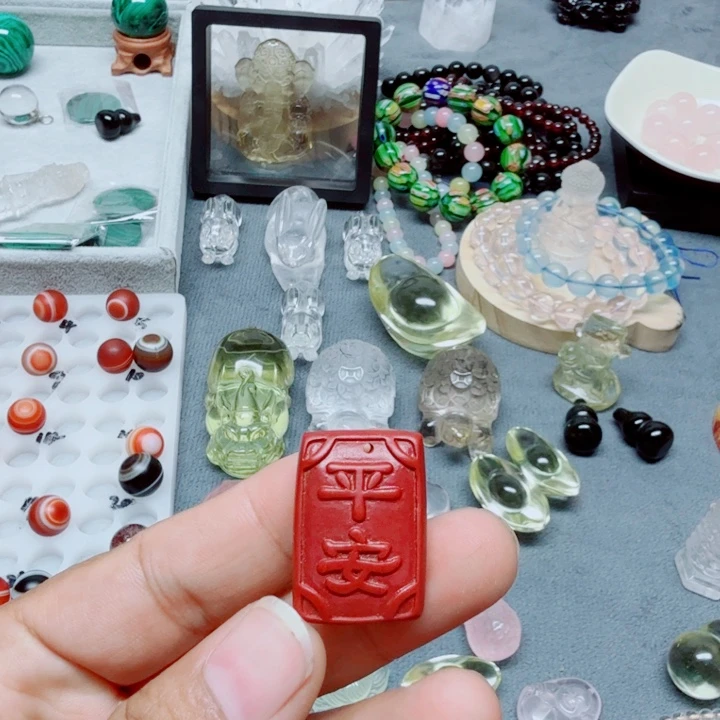 未镶嵌颈饰水晶水晶