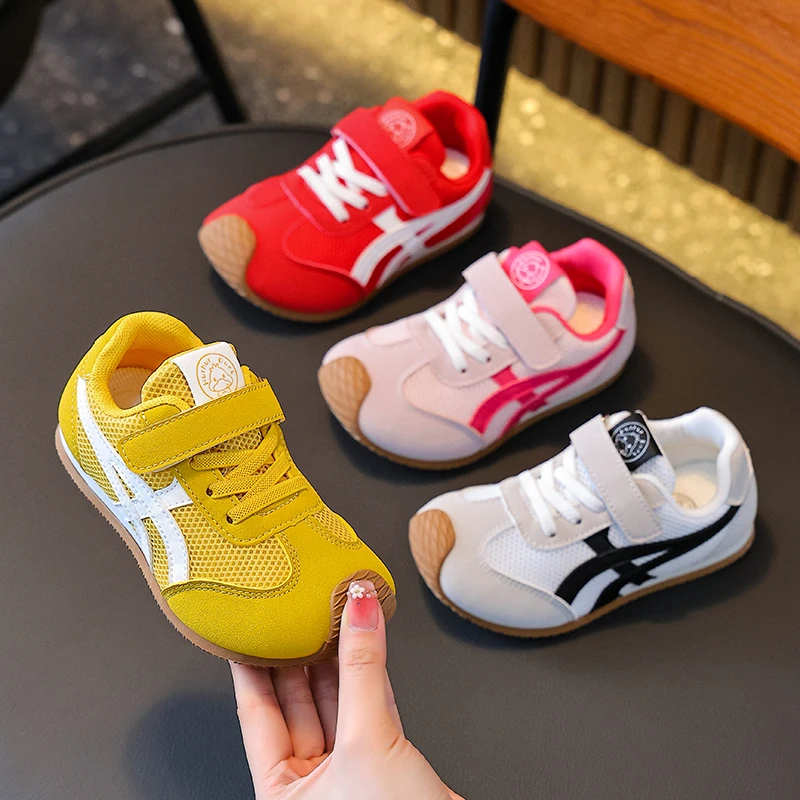 小黄鸭儿童运动网鞋女童秋季皮面透气阿甘鞋女孩跑步童鞋男童鞋子