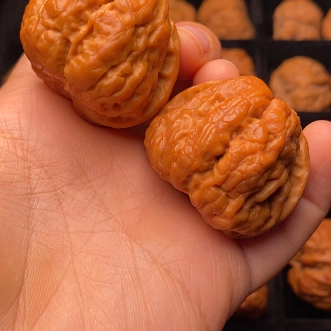 文玩核桃吊坠秦岭野生核桃