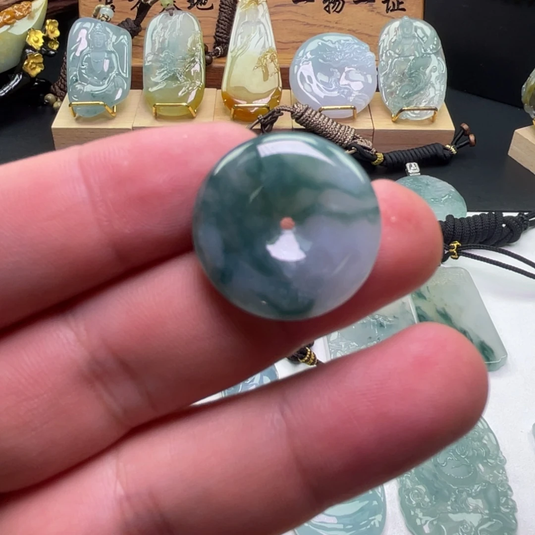 颈饰未镶嵌翡翠扣子