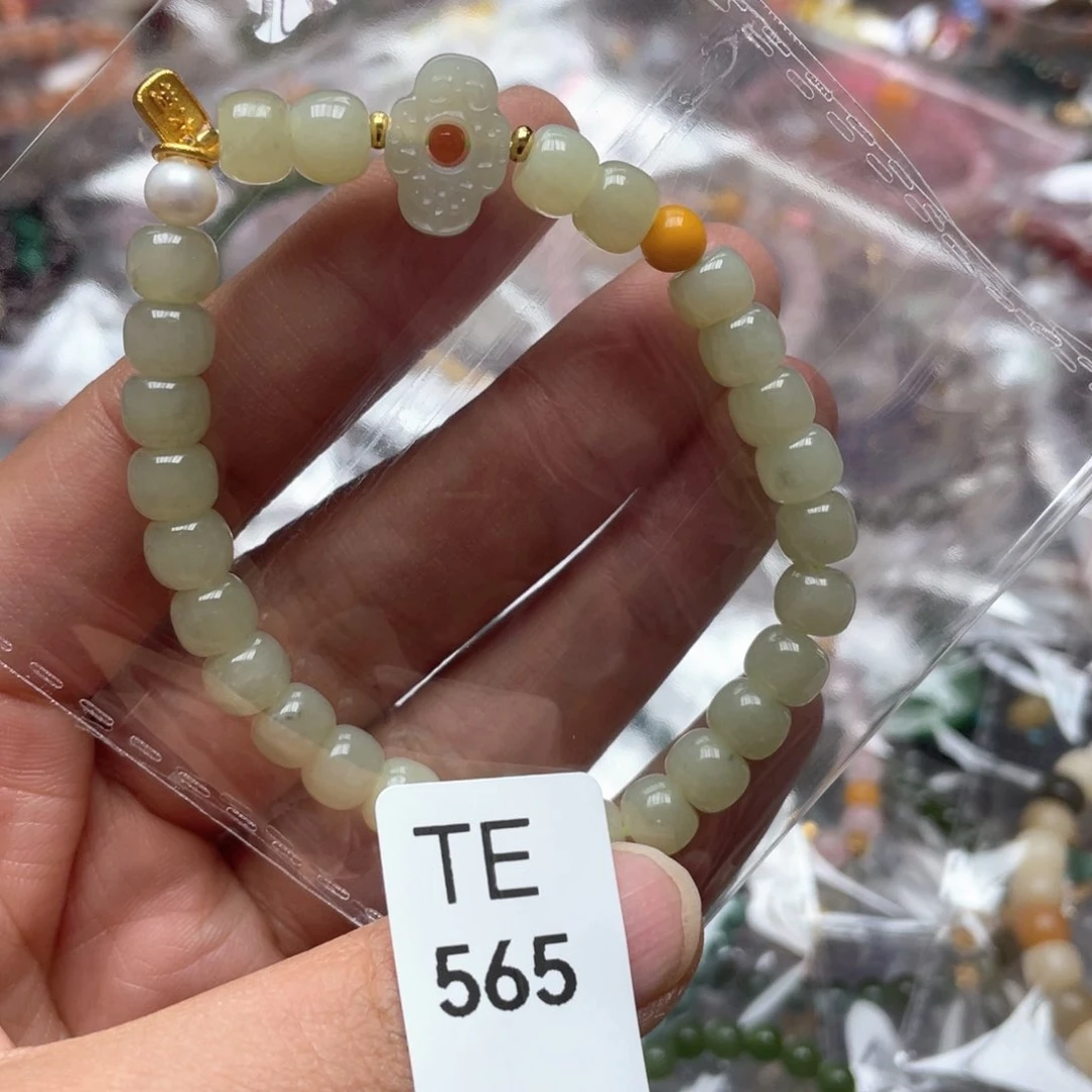 水晶多样性发一只未镶嵌