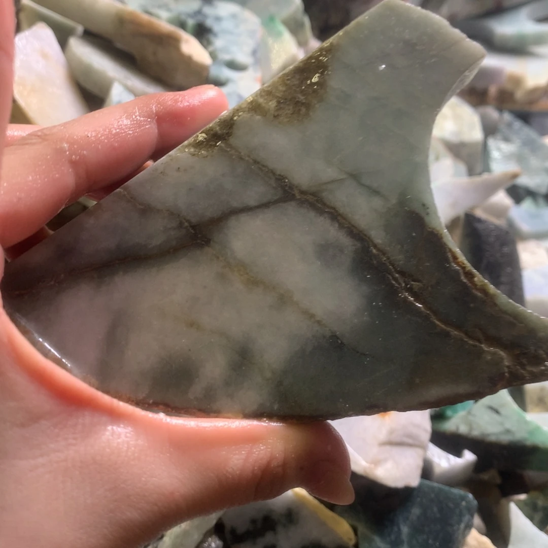 翡翠颈饰未镶嵌缅甸翡翠