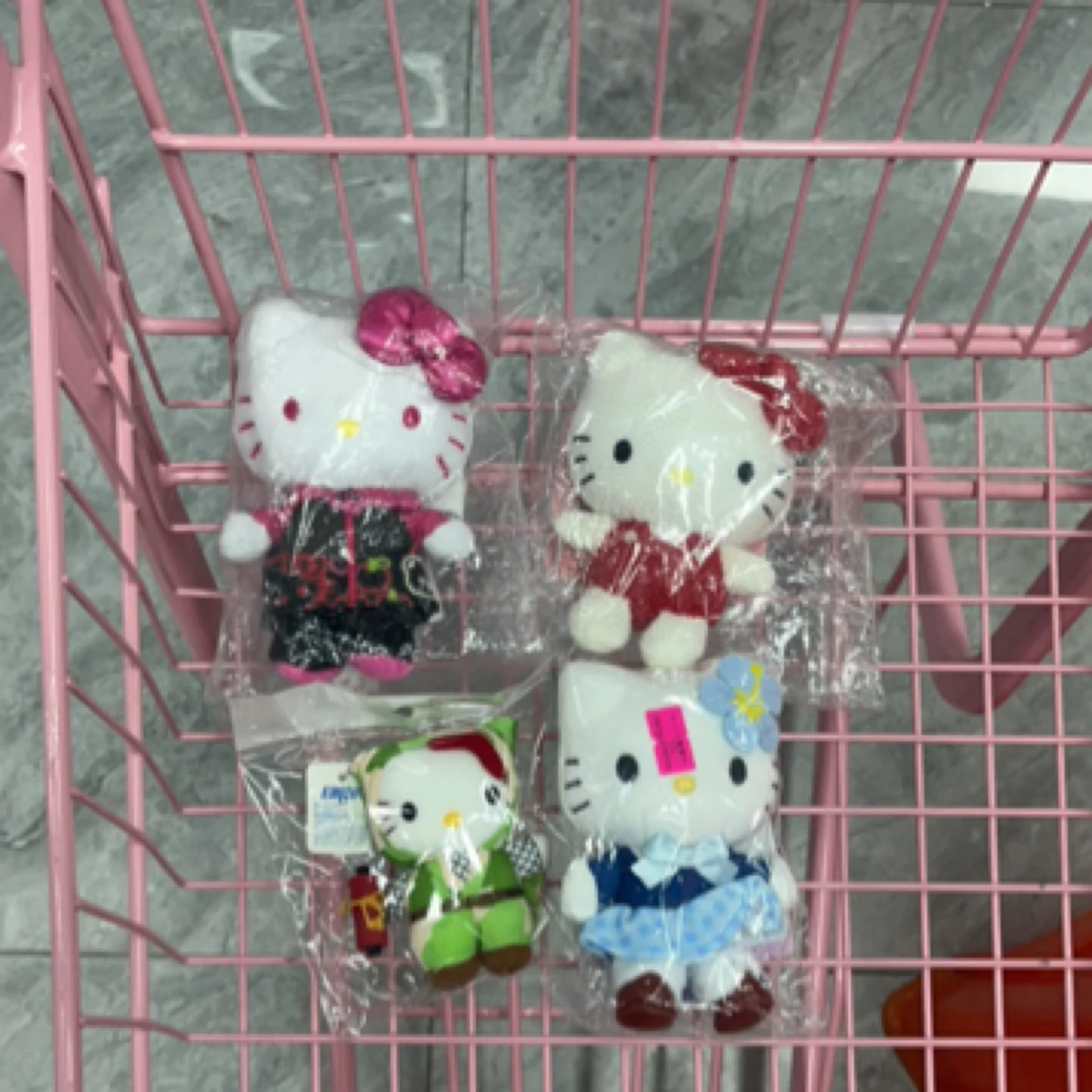正品三丽鸥好看的公仔